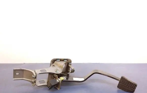 KIA Venga Accelerator throttle pedal 328021P110