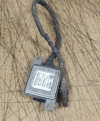Mercedes-Benz Sprinter W906 Lambda probe sensor A0009050008