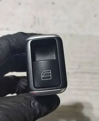 Mercedes-Benz GLA W156 Electric window control switch A2049058102 10075074 10023289