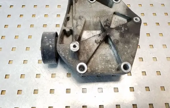 Generator/alternator bracket