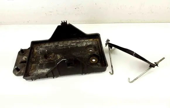 Battery box tray