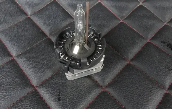 BMW 3 E92 E93 Xenon bulb 006567 9285141294