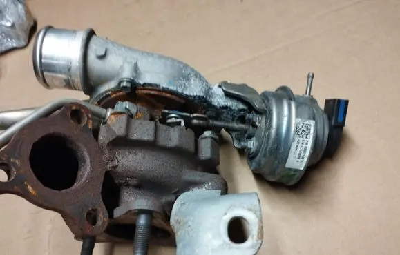 Honda CR-V Turbo 18900RZ0G021M2