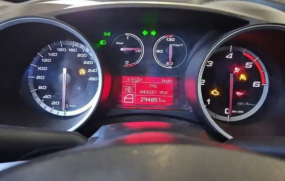 Alfa Romeo Giulietta Speedometer (instrument cluster) 50516478 IMPRK1569335
