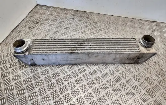BMW 5 E60 E61 Intercooler radiator 1751779582301 F6438
