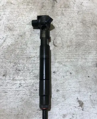 Mercedes-Benz E W212 Fuel injector 15277305421 228354010