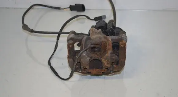 BMW i3 Rear brake caliper 6883020 34206883025 6883025