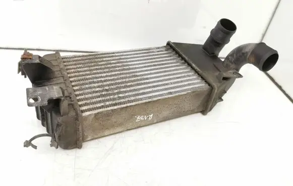 Opel Zafira B Intercooler radiator