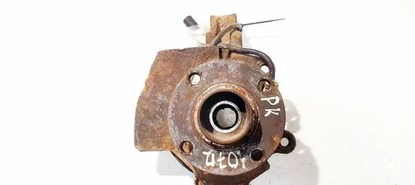 Front wheel hub