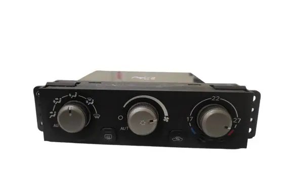 Mitsubishi Pajero Climate control unit MR958005 1465700022