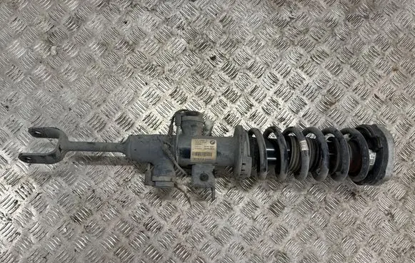 BMW 6 F12 F13 Front shock absorber with coil spring 6798405 37116798405 679840502