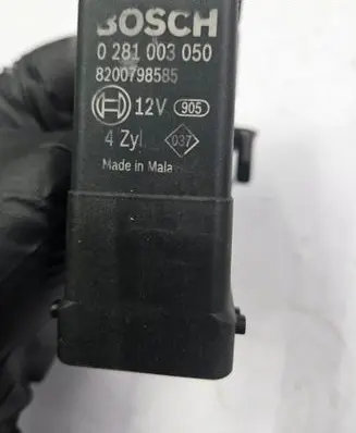 Opel Vivaro Glow plug pre-heat relay 8200798585