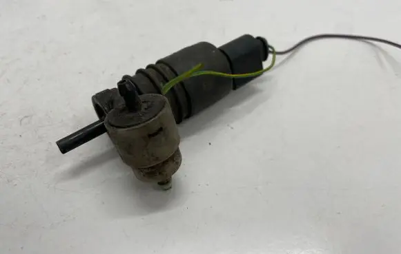 Skoda Octavia Mk3 (5E) Windscreen/windshield washer pump 1T0955651A