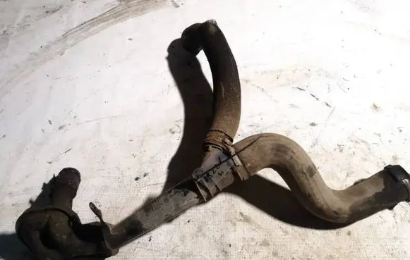 Peugeot 407 Engine coolant pipe/hose