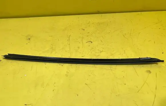 BMW X3 E83 Front windscreen/windshield window 147KM