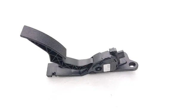 Mercedes-Benz GLE (W166 - C292) Accelerator throttle pedal A2923000100 6PV93396663 G004ZGS001