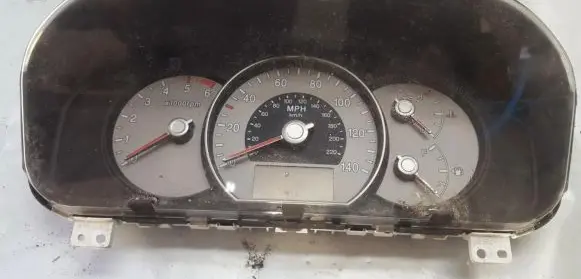 KIA Carens II Speedometer (instrument cluster) 940011D920 94001-1D920