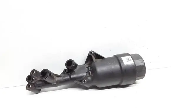Mercedes-Benz C W204 Oil filter mounting bracket 70321178