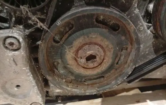 Mercedes-Benz A W169 Crankshaft pulley