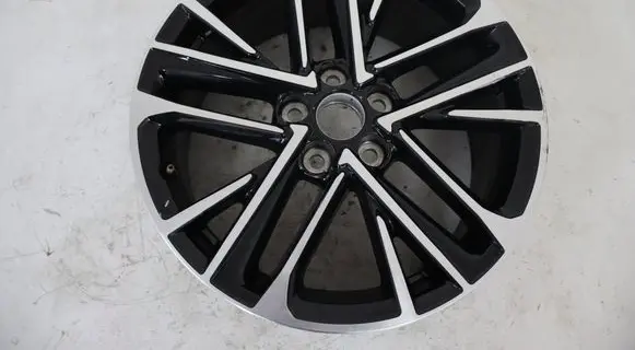 Toyota Camry IX XV80 R18 alloy rim 4261133K20