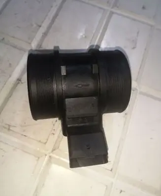 Citroen Xsara Picasso Mass air flow meter 9628336380 5WK9623