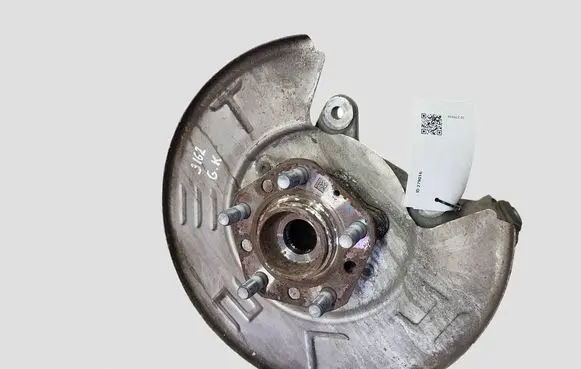 Tesla Model Y Rear wheel hub 104412300B