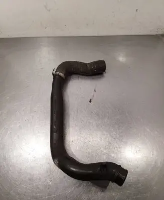 Volvo XC90 Intercooler hose/pipe 8624887