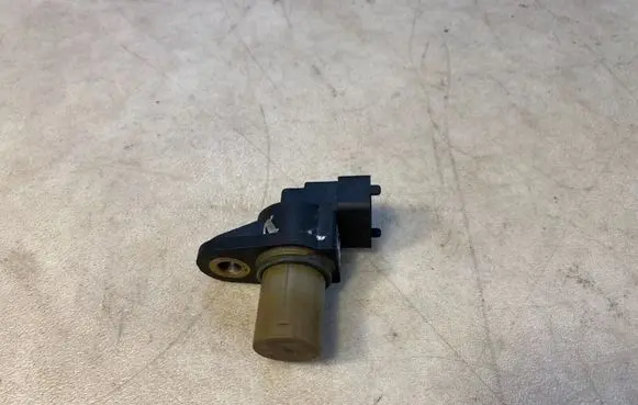 Mercedes-Benz G W461 W463 1st Gen Camshaft position sensor A0031539728