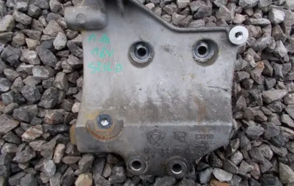Fiat Doblo Engine mounting bracket