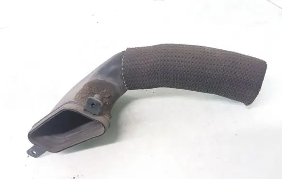 Audi A4 S4 B7 8E 8H Air intake duct part 8E0129604N