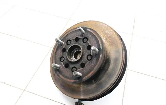 Front wheel hub