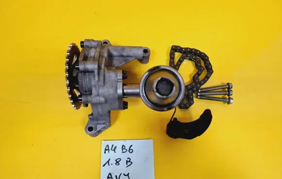 Audi A4 S4 B6 8E 8H Oil pump 06A115121 06A115105B