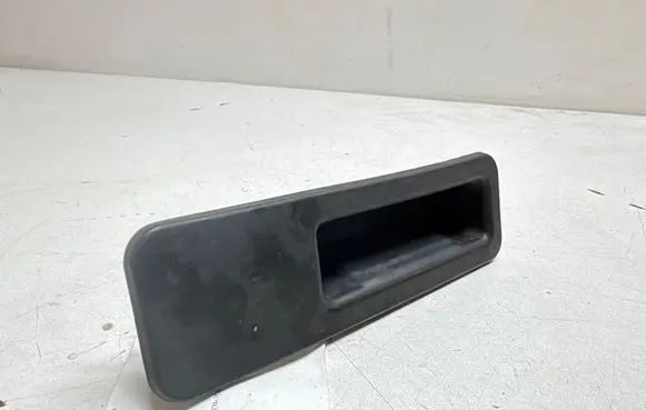 BMW 1 F20 F21 Tailgate/boot open switch button 7381867