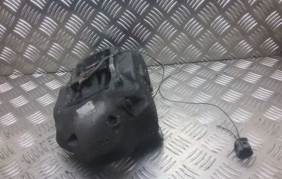 Volkswagen Touareg I Front brake caliper 9236062A 0713644090