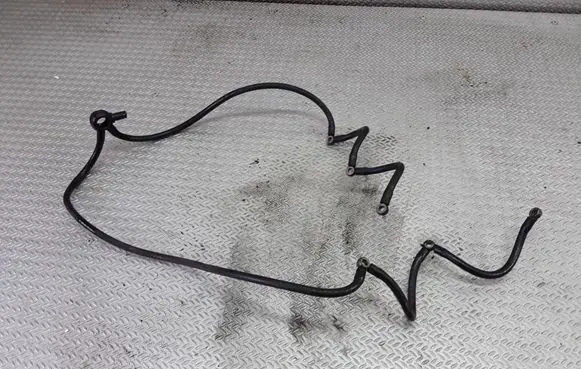 Audi A4 S4 B5 8D Fuel line pipe