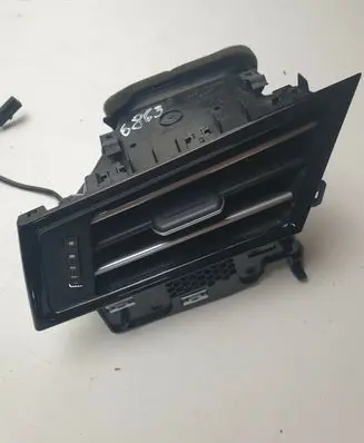 Volkswagen PASSAT B8 Dashboard side air vent grill/cover trim 3G1819701C