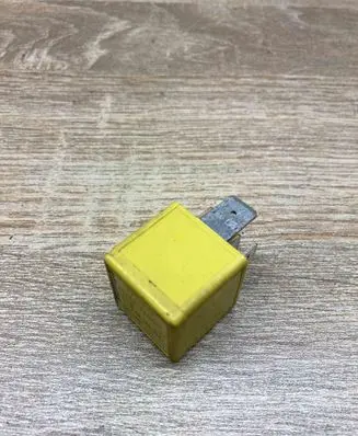 Opel Signum Other relay 90226846