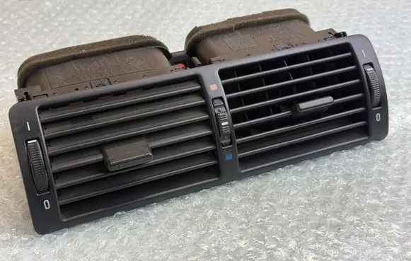 BMW 5 E39 Dash center air vent grill 8391179 8364007 83640079