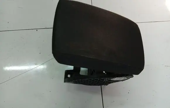 Skoda Octavia Mk2 (1Z) Armrest 1Z0864207C