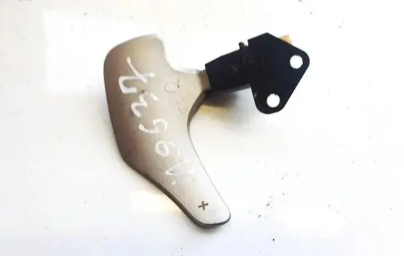 Toyota Auris 150 Steering wheel buttons/switches 5883f76 588-3f76