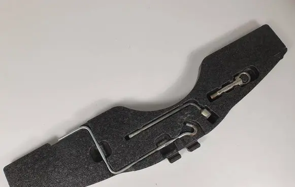 Mazda 3 I Glove box in trunk BP4M6883X BP4MBZ83X