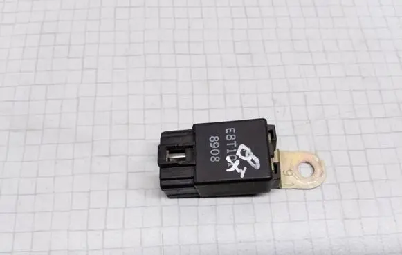 Mitsubishi Space Wagon Sensor E8T1018908