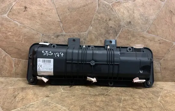 Mercedes-Benz GL X166 Knee airbag 2453792