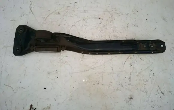 Mitsubishi Grandis Front subframe
