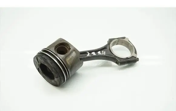 Mercedes-Benz B W245 Piston with connecting rod 