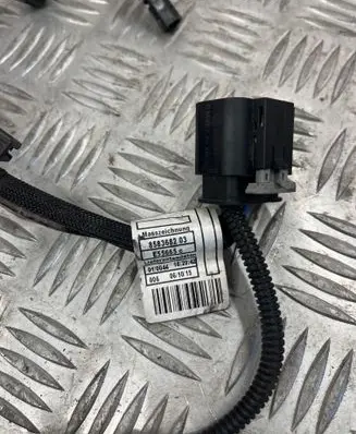 BMW 2 F46 Glow plug wires 8583682
