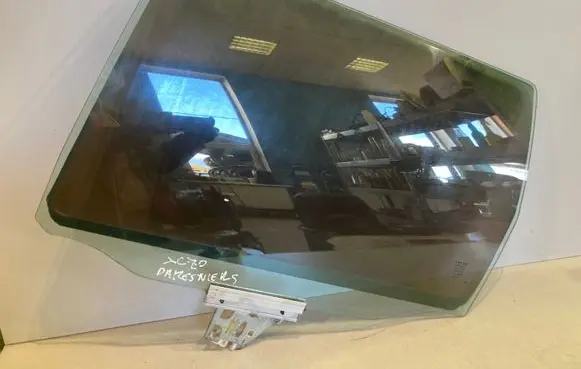 Volvo XC70 Rear door window glass 43R00043