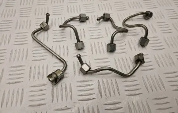 Renault Clio IV Fuel injector supply line/pipe 06696RB 150328