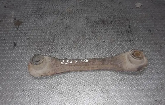 Rear control arm