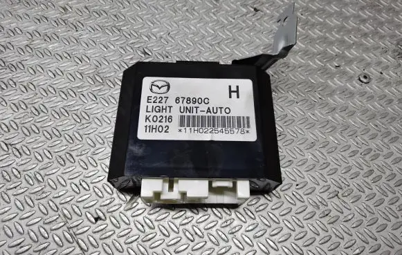 Mazda CX-7 Light module LCM E22767890C
